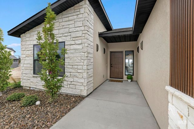 561 Canyon Mist Dr., Twin Falls, ID 83301