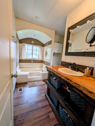 47233 Todd Eymann Road, Miramonte, CA 93641