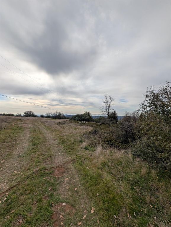 Image 22 of property listing at 47233 Todd Eymann Road, Miramonte, CA 93641