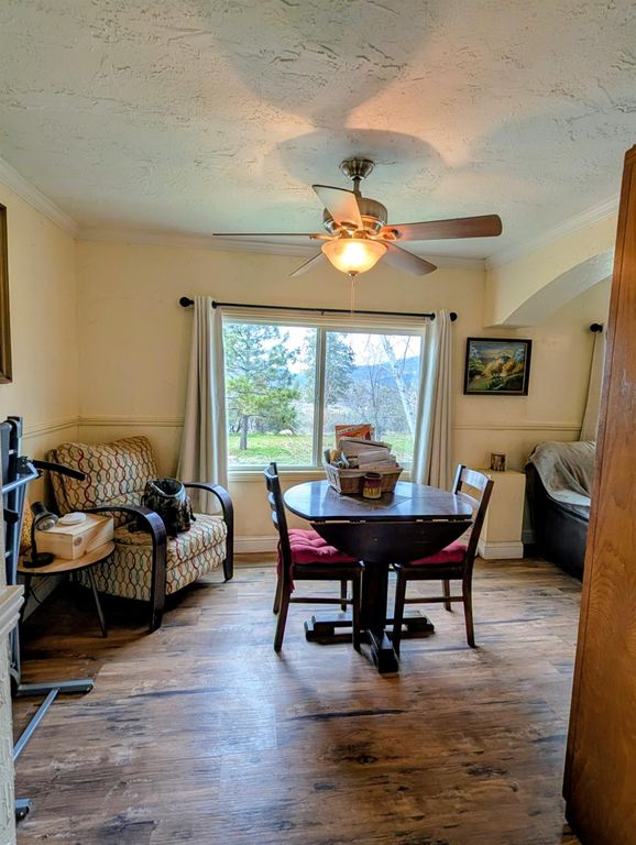 Image 9 of property listing at 47233 Todd Eymann Road, Miramonte, CA 93641