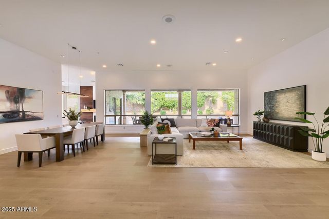 12728 E Kalil Drive, Scottsdale, AZ 85259