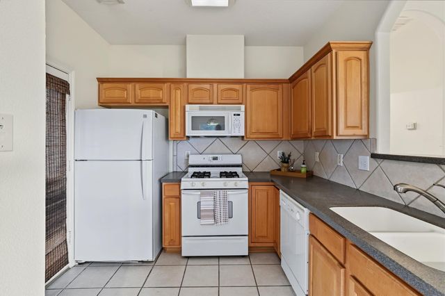 2538 S Park Avenue, Pearland, TX 77581