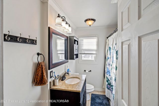 4806 Lyncott Drive, Lansing, MI 48910