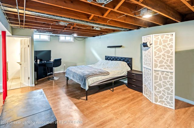 4806 Lyncott Drive, Lansing, MI 48910