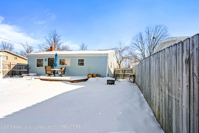 4806 Lyncott Drive, Lansing, MI 48910