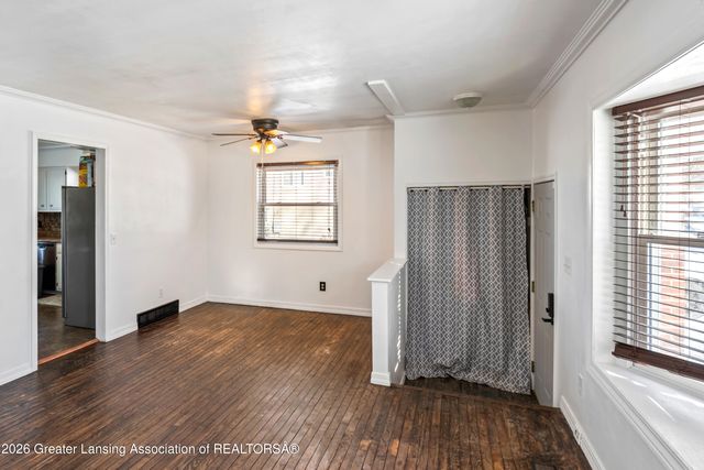 4806 Lyncott Drive, Lansing, MI 48910