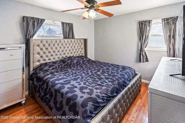 4806 Lyncott Drive, Lansing, MI 48910