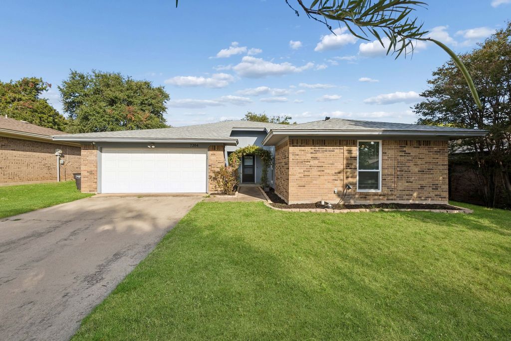 7204 Misty Meadow Drive S, Fort Worth, TX 76133 — photo 2
