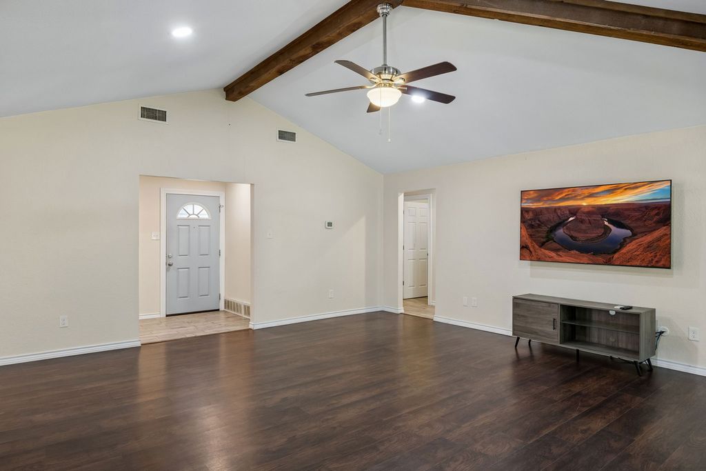 7204 Misty Meadow Drive S, Fort Worth, TX 76133 — photo 4