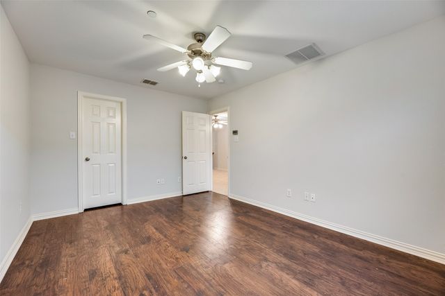 2320 Durango Ridge Drive, Bedford, TX 76021