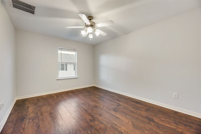 2320 Durango Ridge Drive, Bedford, TX 76021