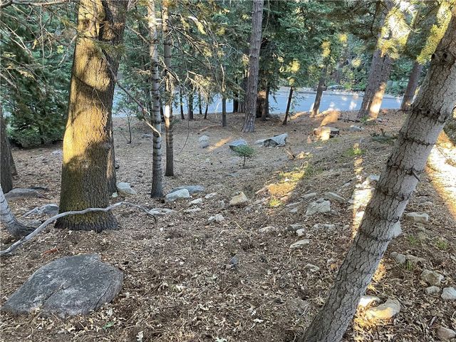 26405 Walnut Hills, Lake Arrowhead, CA 92391