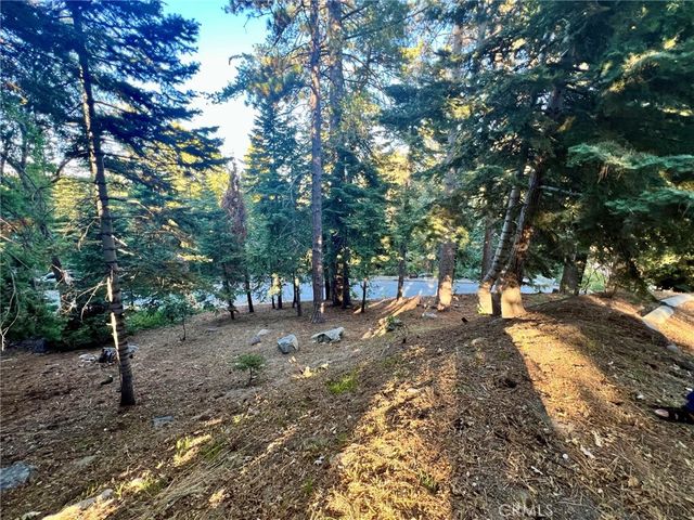 26405 Walnut Hills, Lake Arrowhead, CA 92391