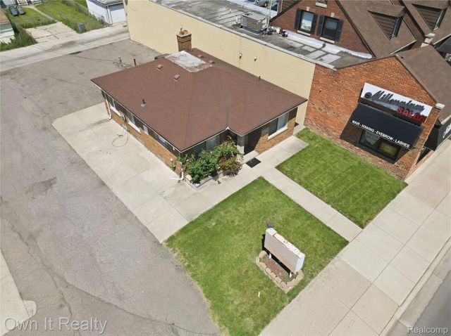 7247 Schaefer Road, Dearborn, MI 48126