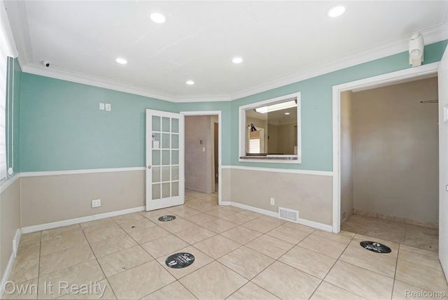 7247 Schaefer Road, Dearborn, MI 48126