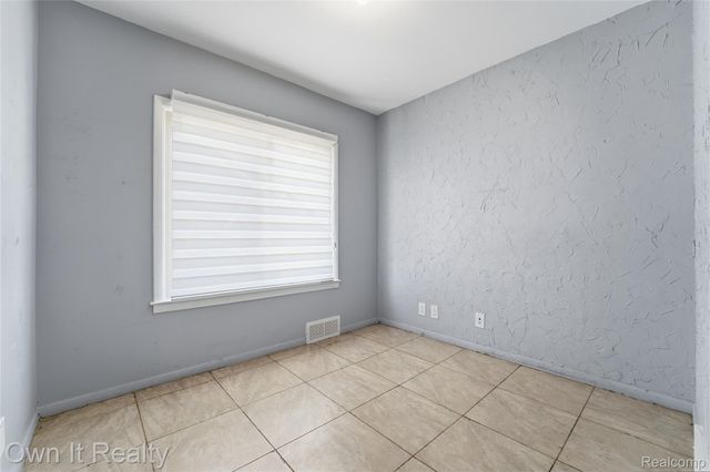 7247 Schaefer Road, Dearborn, MI 48126
