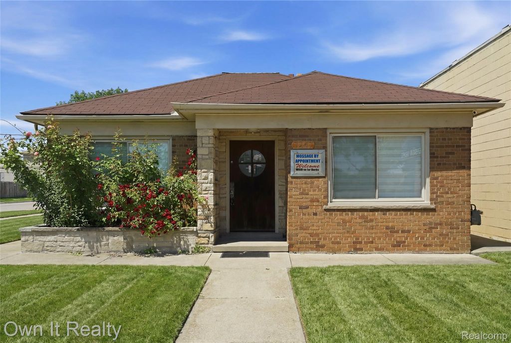7247 Schaefer Road, Dearborn, MI 48126