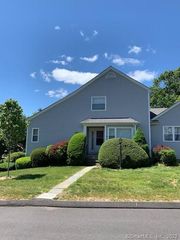 347 Green Rock, Shelton, CT 06484