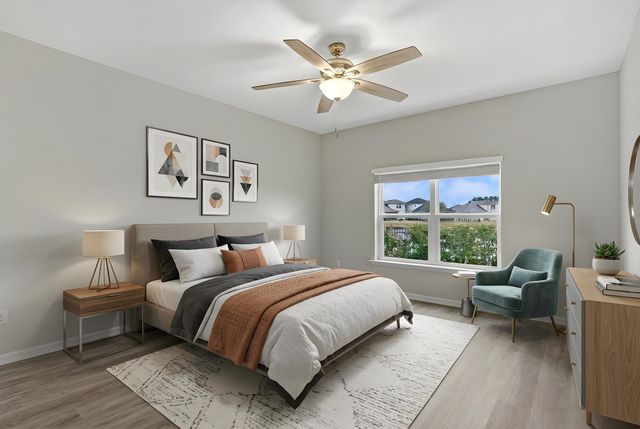 1105 Laurel Valley Dr, Orange Park, FL 32065