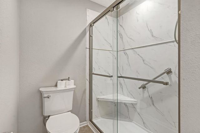 1105 Laurel Valley Dr, Orange Park, FL 32065