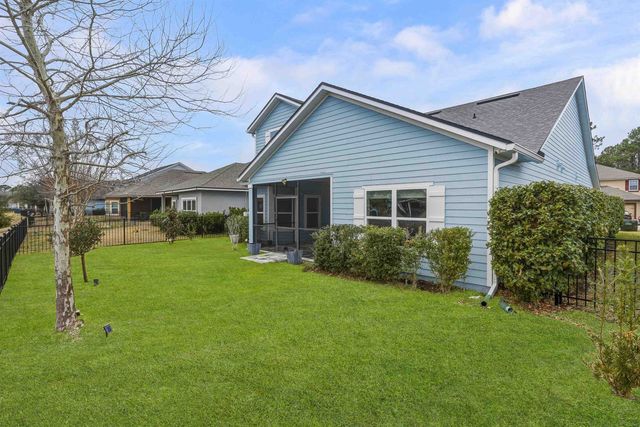 1105 Laurel Valley Dr, Orange Park, FL 32065