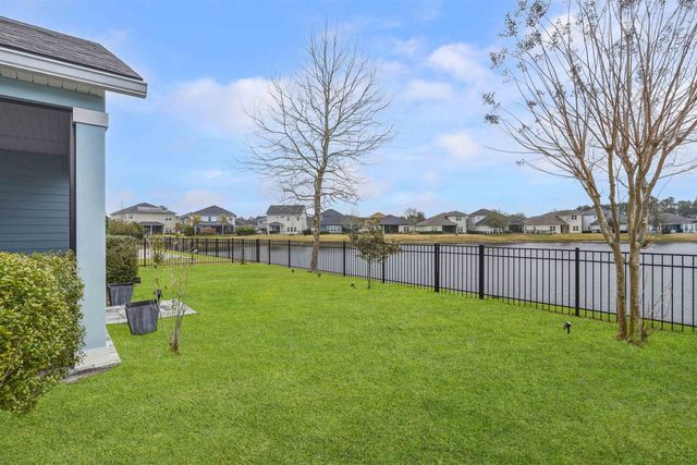 1105 Laurel Valley Dr, Orange Park, FL 32065