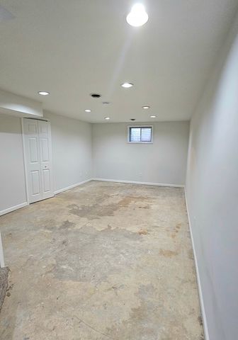 649 Fox Hollow Court, Dekalb, IL 60115
