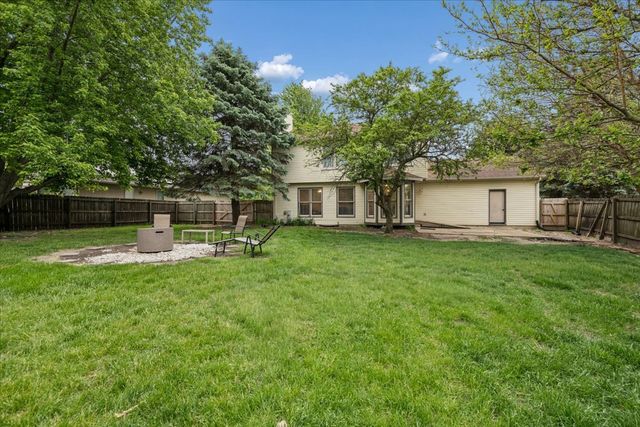 649 Fox Hollow Court, Dekalb, IL 60115