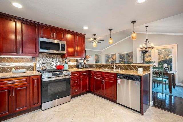 1357 GOLDEN HARVEST LN, El Cajon, CA 92019