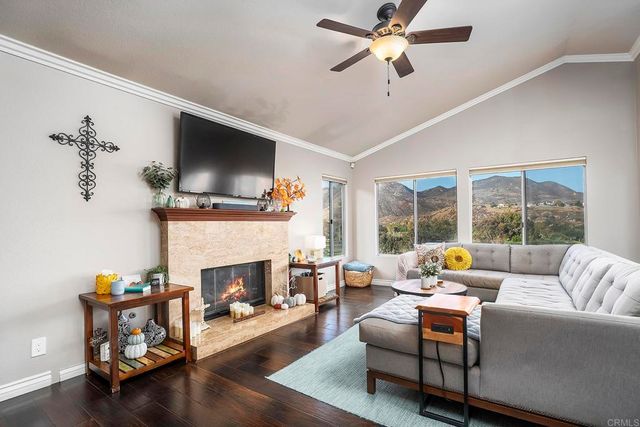 1357 GOLDEN HARVEST LN, El Cajon, CA 92019