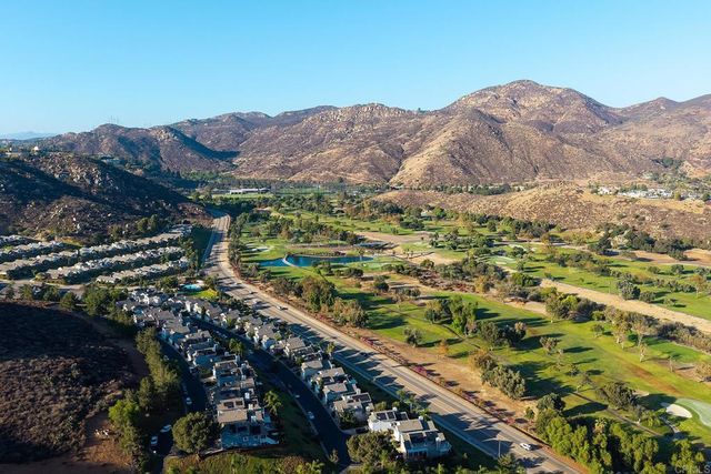 1357 GOLDEN HARVEST LN, El Cajon, CA 92019