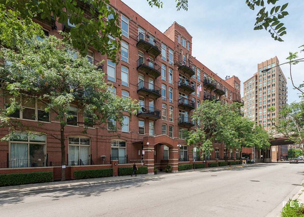 550 N Kingsbury Street 610, Chicago, IL 60654 — exterior