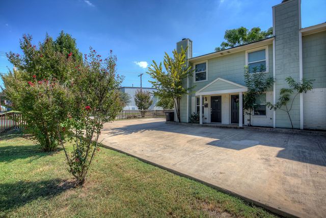 1500 Lipscomb Street 100, Fort Worth, TX 76104