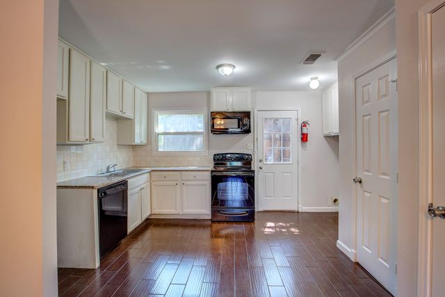 1500 Lipscomb Street 100, Fort Worth, TX 76104