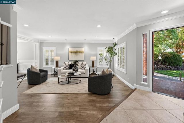 406 Skycrest Dr, Danville, CA 94506