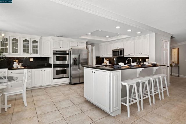 406 Skycrest Dr, Danville, CA 94506