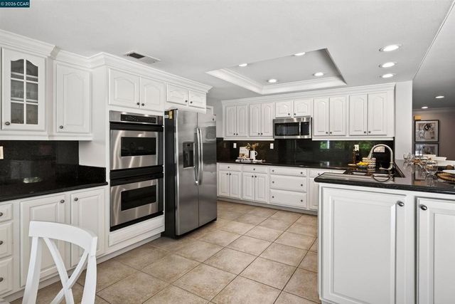 406 Skycrest Dr, Danville, CA 94506