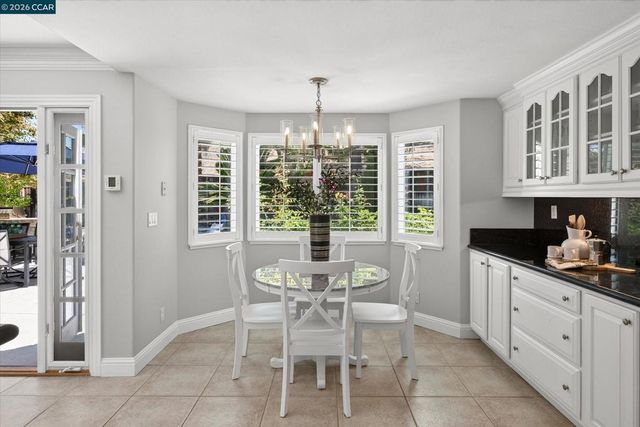 406 Skycrest Dr, Danville, CA 94506