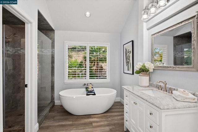 406 Skycrest Dr, Danville, CA 94506
