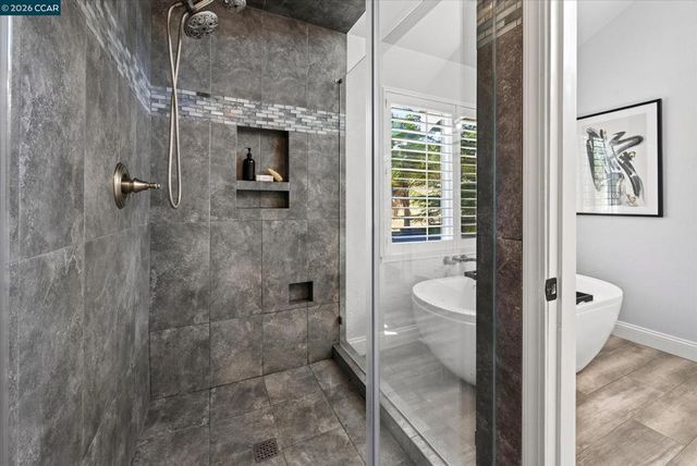 406 Skycrest Dr, Danville, CA 94506