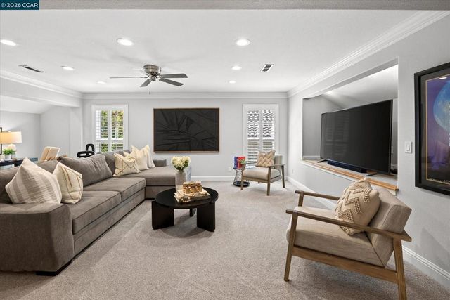 406 Skycrest Dr, Danville, CA 94506