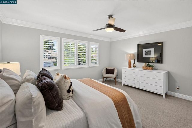 406 Skycrest Dr, Danville, CA 94506