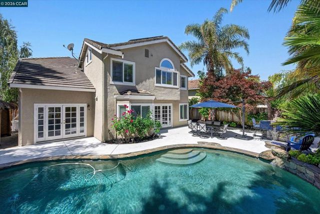 406 Skycrest Dr, Danville, CA 94506