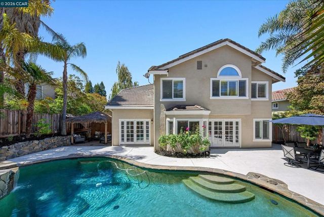 406 Skycrest Dr, Danville, CA 94506