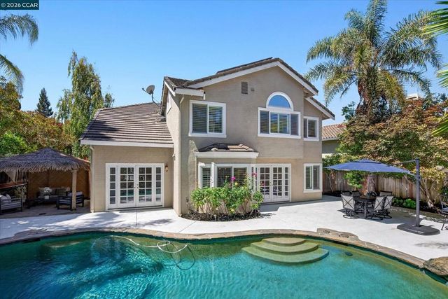 406 Skycrest Dr, Danville, CA 94506