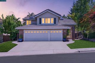 406 Skycrest Dr, Danville, CA 94506