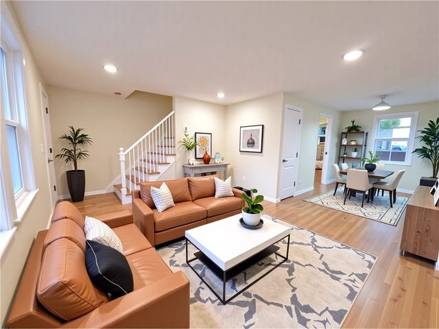 1 Shangri-La Lane, Middletown, RI 02842