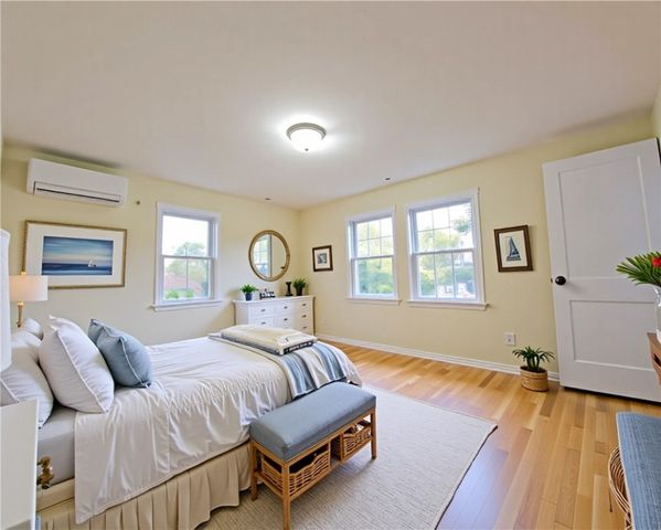 1 Shangri-La Lane, Middletown, RI 02842