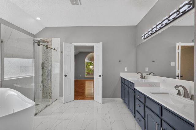 3113 Lochaven Drive, Rowlett, TX 75088