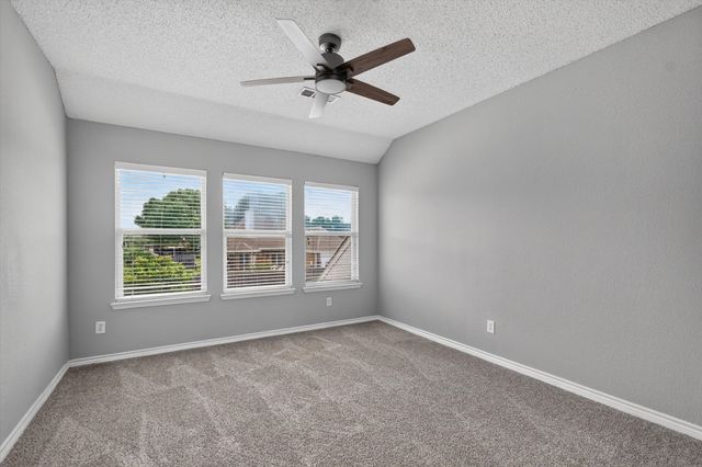 3113 Lochaven Drive, Rowlett, TX 75088